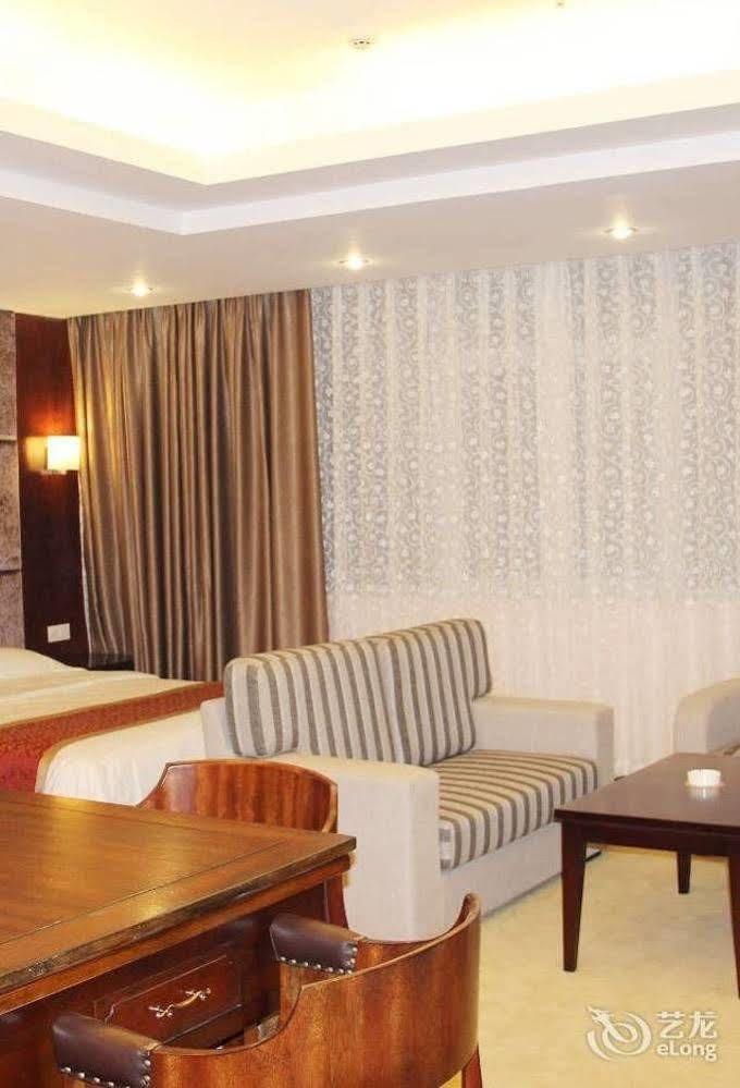 Chengdu Ronghome Hotel Kültér fotó