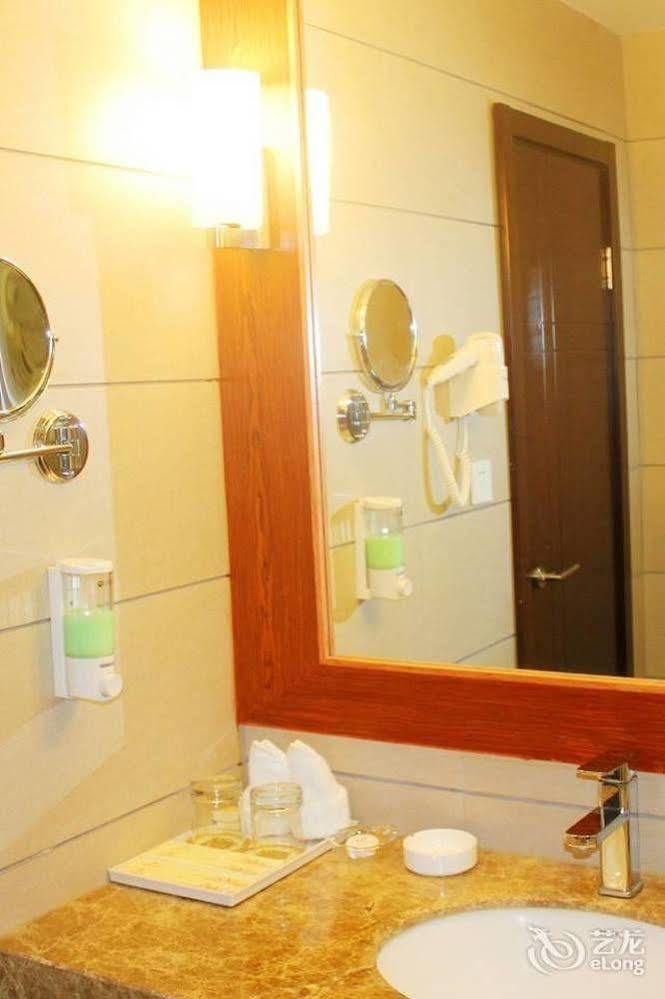 Chengdu Ronghome Hotel Kültér fotó