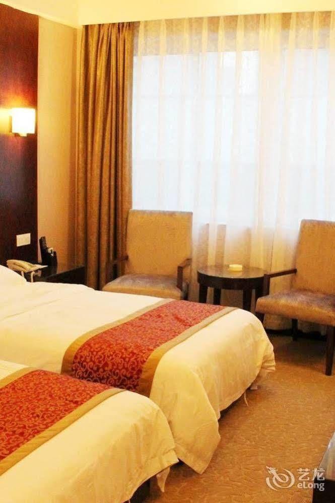 Chengdu Ronghome Hotel Kültér fotó